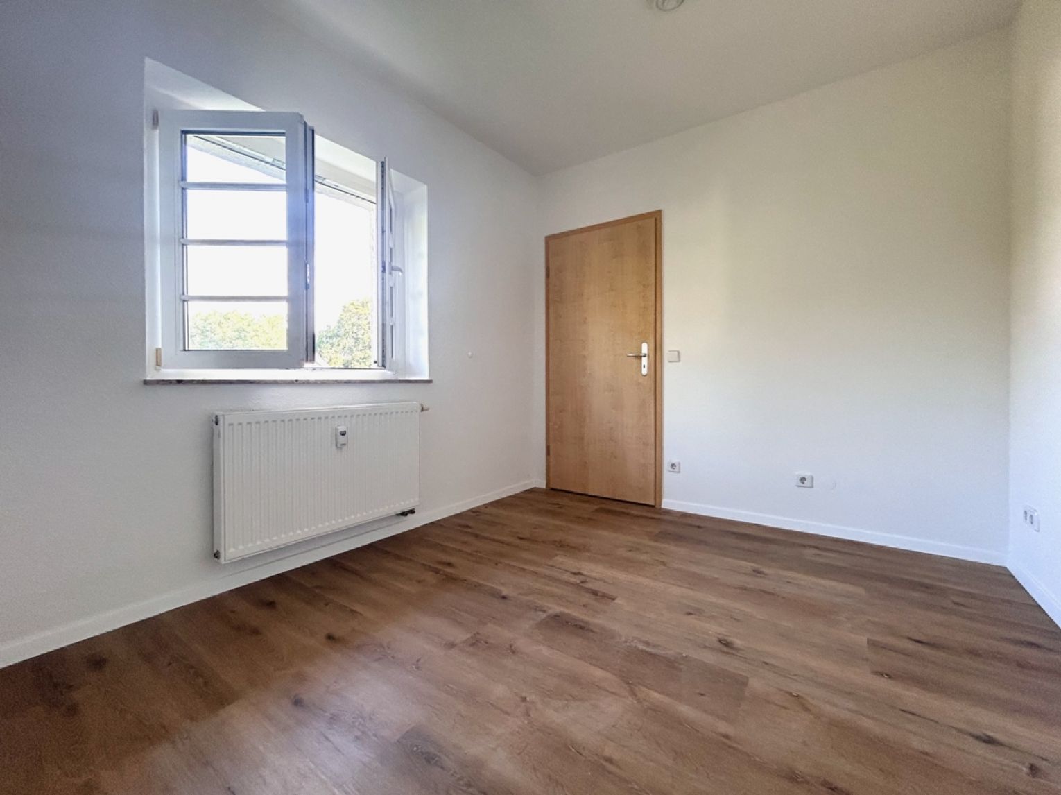 3-Raum Wohnung • im Dachgeschoss • mit Terrasse • offene Küche • Stellplatz • in Chemnitz • Gablenz