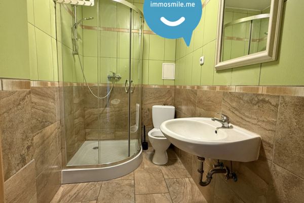 2 Zimmer • zentrumsnah • Boden in Natursteinoptik • Fussbodenheizung • Bad mit Dusche • Anschauen !?