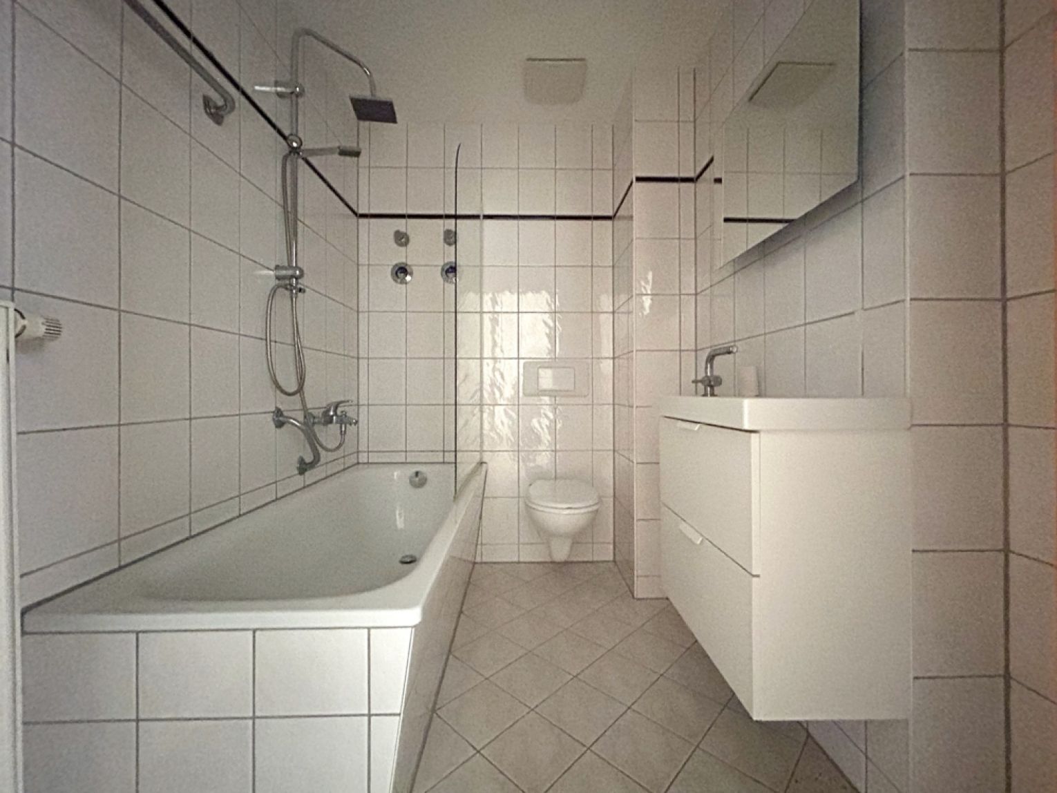 3-Zimmer • Kaßberg • Balkon • perfekte Lage • große Küche • für Familien • zur Miete