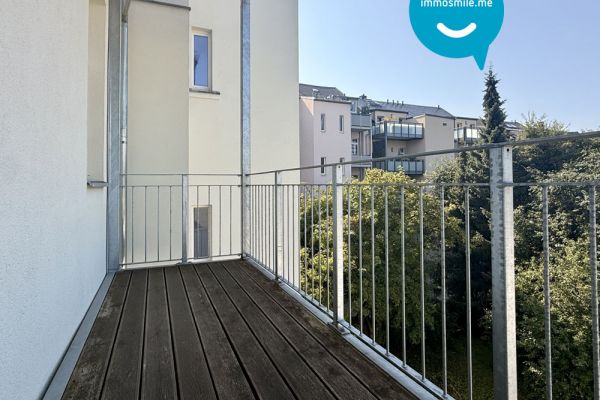 2 Zimmer • Bad mit Wanne • Laminat • Balkon • schöner Garten und tolle Hausgemeinschaft