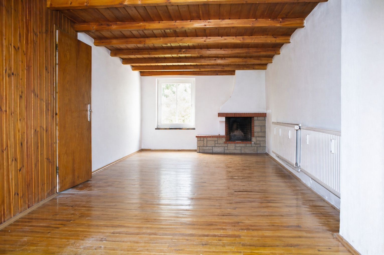 Hartmannsdorf • viel Platz • 4-5 Zimmer • eigener Garten • Terrasse • Garage • wie im Eigenheim