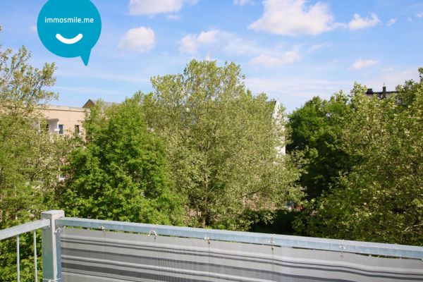 Balkon • zentrumsnah am BRÜHL • 2 Raum • Tageslichtbad mit Wanne und Dusche • Mal Anschauen !?