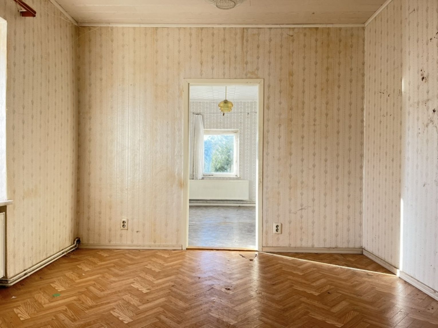 Einfamilienhaus • Oederan • Stallung & Scheune • großer Garten • Keller