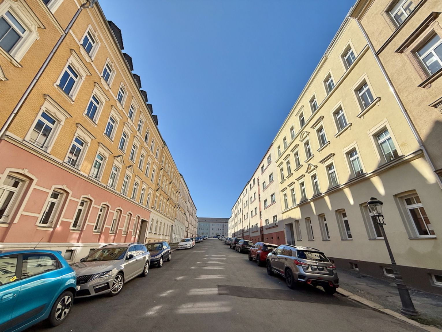 Chemnitz• Bernsdorf • 2 Zimmer • mit Balkon • Tageslichtbad • Stellplatz • schnell sein!