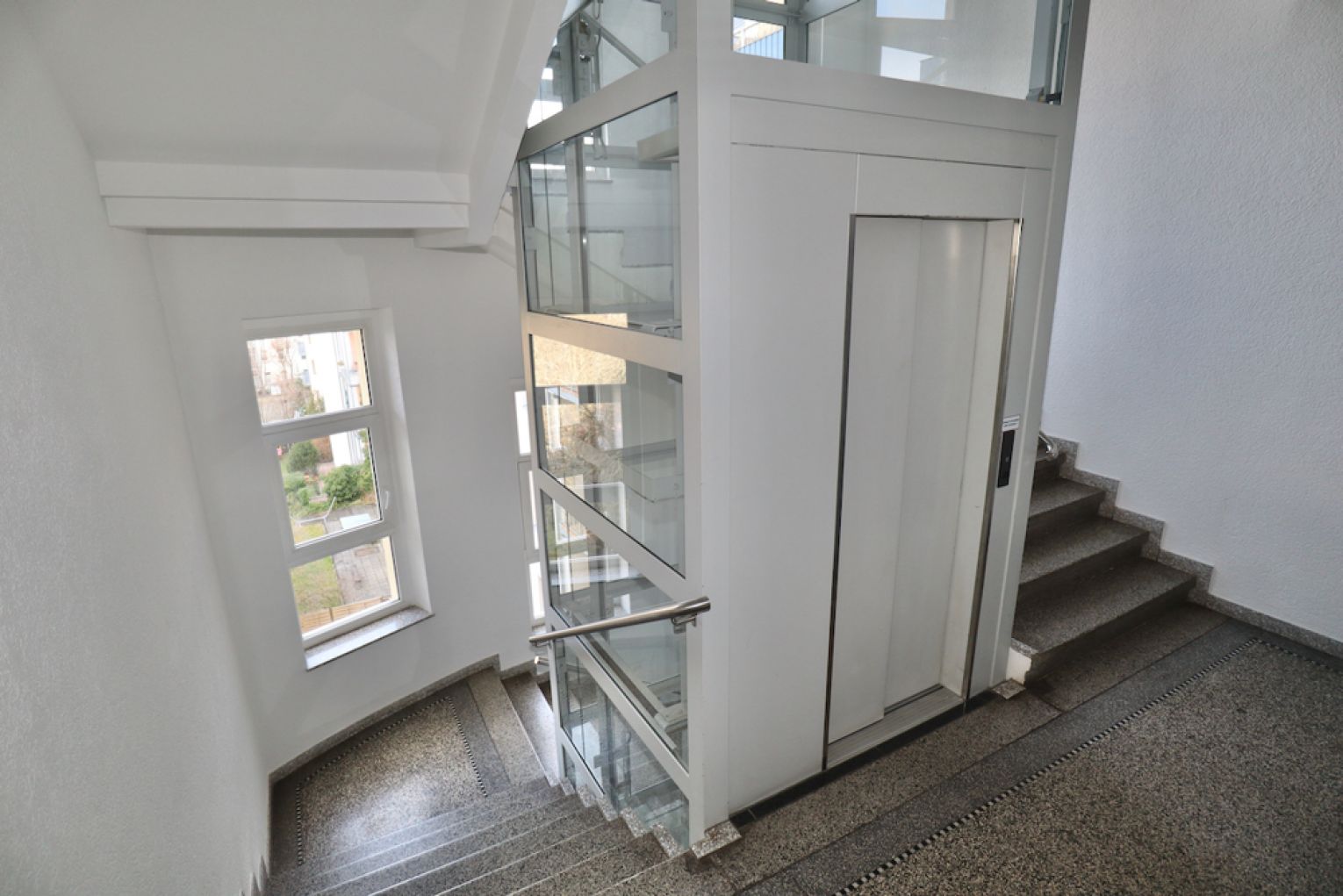 Anlageobjekt • Eigentumswohnung • 2 Zimmer • Kaßberg • vermietet • mit Parkett • jetzt investieren!