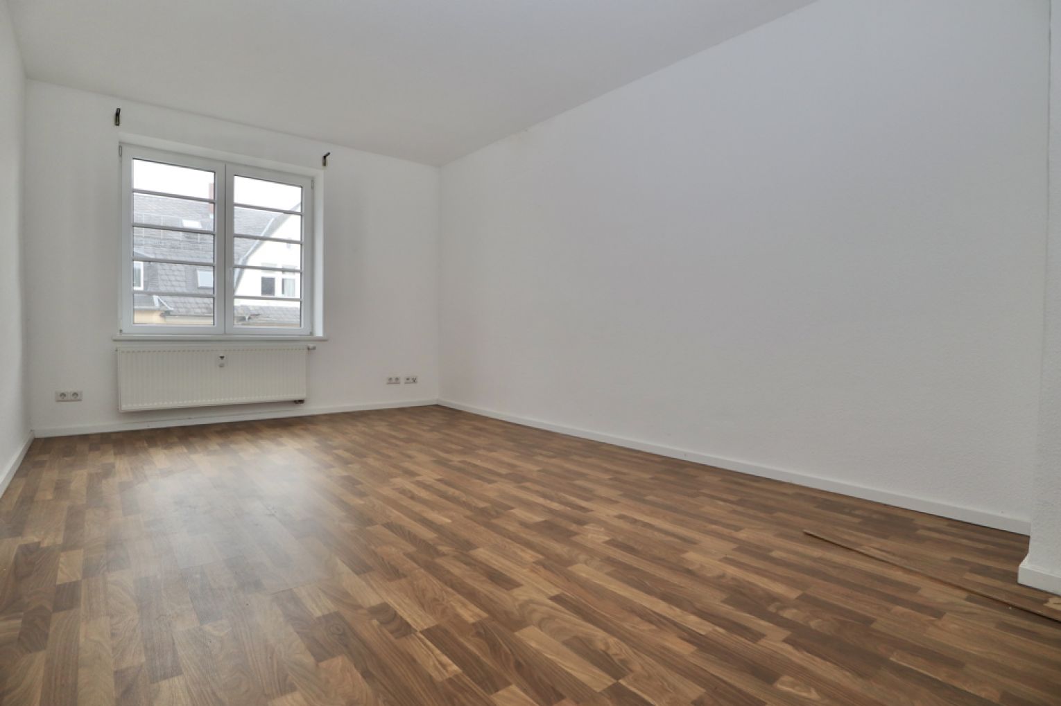Einbauküche • Dachgeschoss • Kaßberg • 2-Raum Wohnung • Balkon • Tageslichtbad • jetzt anrufen