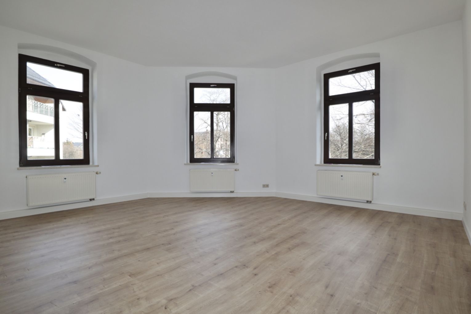 Einbauküche • 3-Raum Wohnung •  Kaltmietfrei • Chemnitz • Sonnenberg • Fahrstuhl • jetzt anrufen