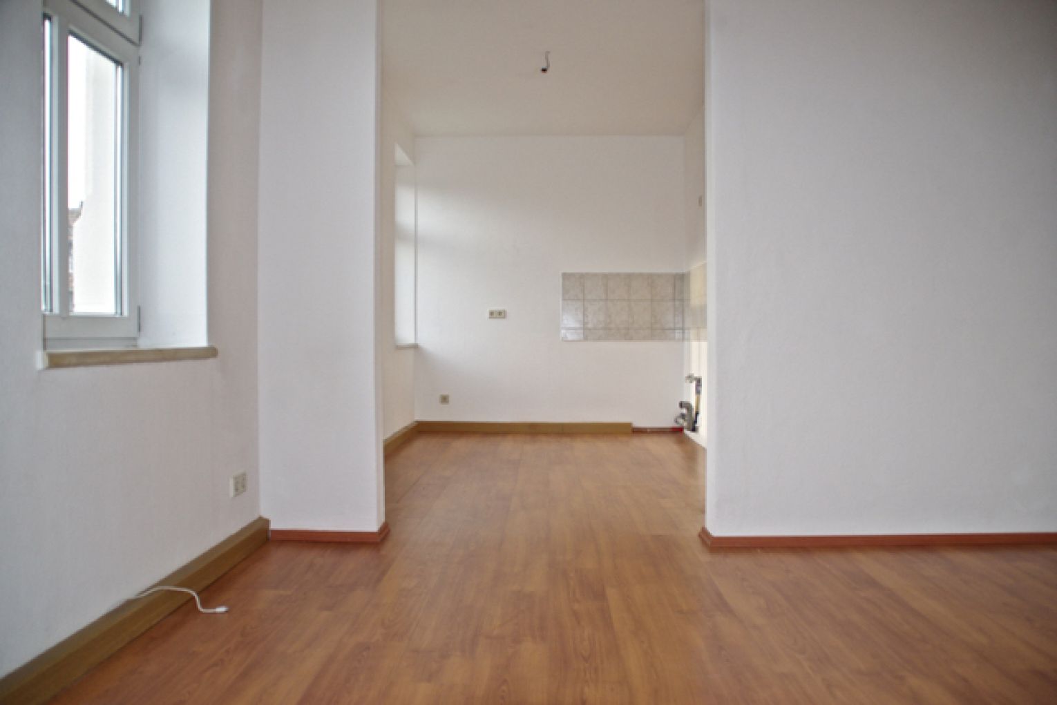 Anlageobjekt • 408qm Wohnfläche • Stellplätze • 2000 saniert