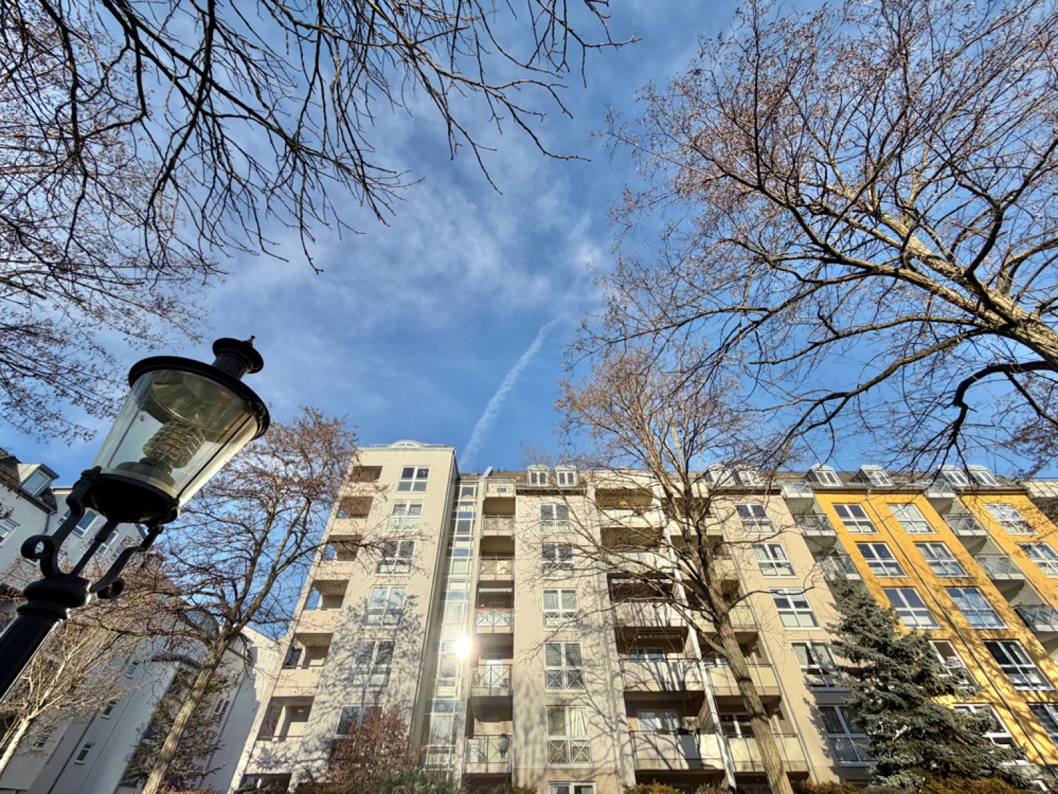 2 Zimmer • Wohnung • zur Miete • mit Balkon • Tiefgarage • in Schloßchemnitz • schnell sein!