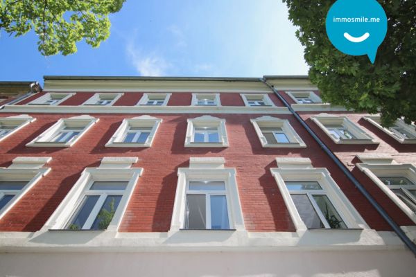 Balkon • zentrumsnah am BRÜHL • 2 Raum • Tageslichtbad mit Wanne und Dusche • Mal Anschauen !?