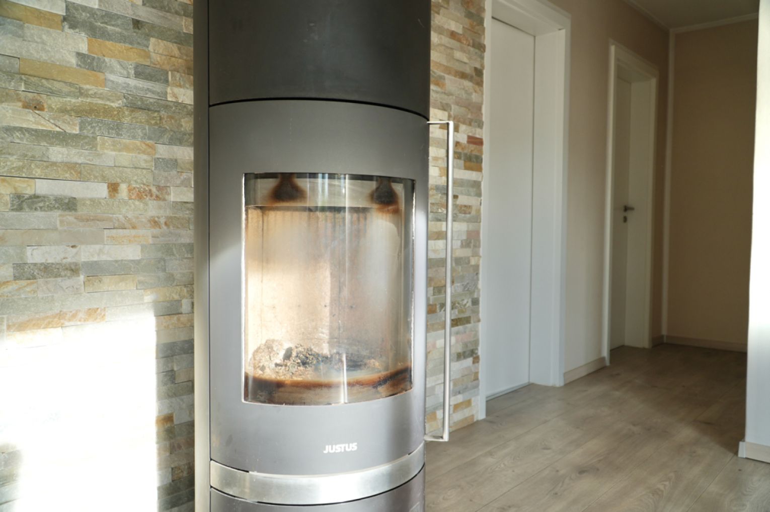 Einfamilienhaus • viel Fläche • 5-Zimmer • Kamin • eigene Gestaltungsmöglichkeiten • Königsfeld