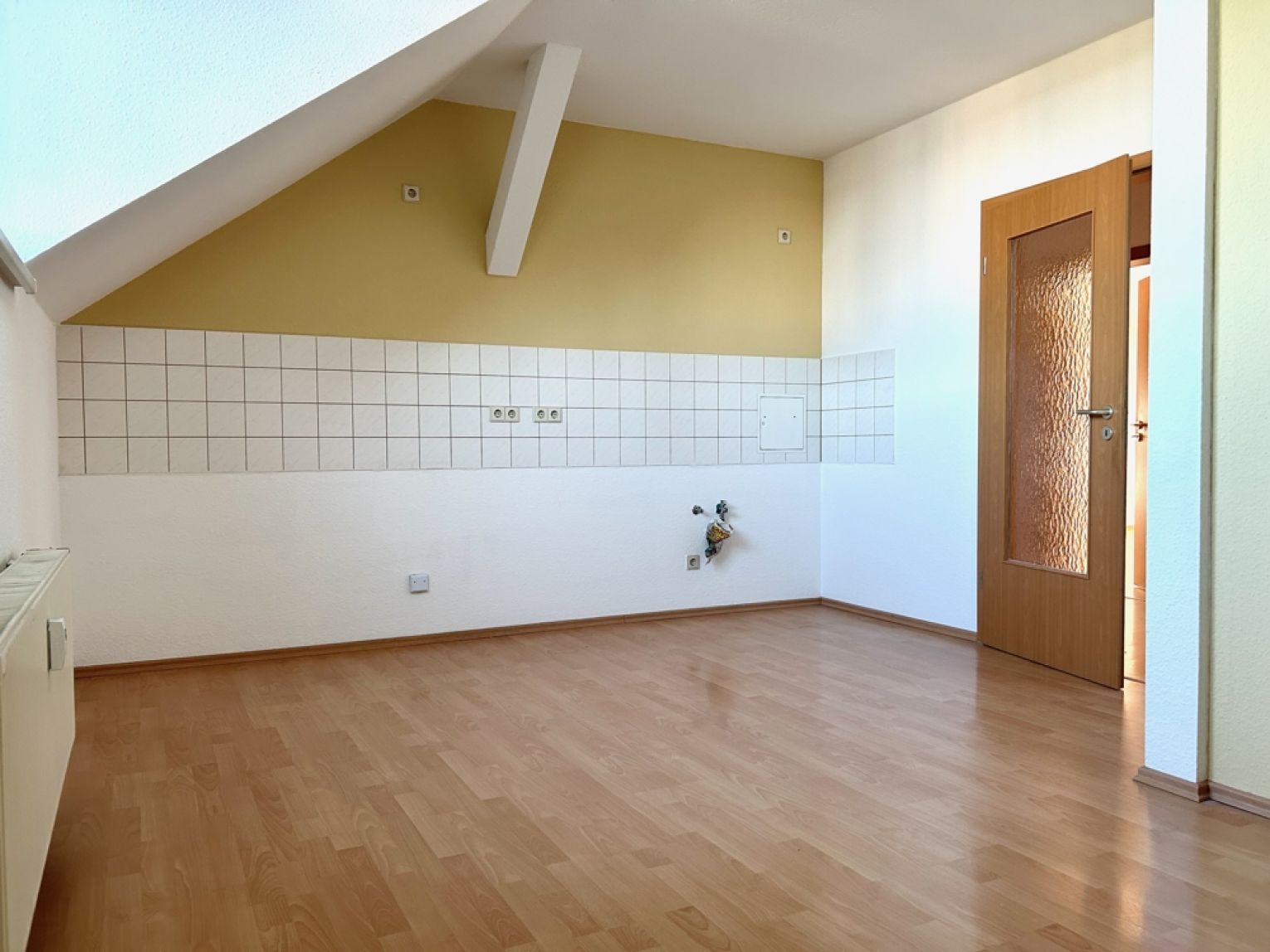 3 Zimmer • große Räume • Altendorf • Stellplatz möglich •  in Chemnitz • zur Miete
