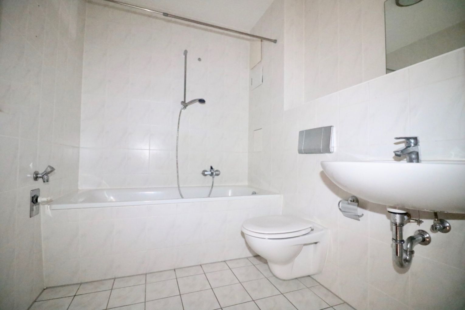 2-Zimmer • Lutherviertel • Einbauküche • Dachgeschoss • Aufzug • in Chemnitz • jetzt anmieten!