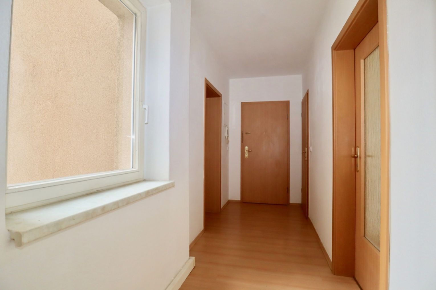 2-Raum Wohnung • Uni-Campus • Balkon • zentrale Lage • in Chemnitz • große Küche • jetzt anrufen 