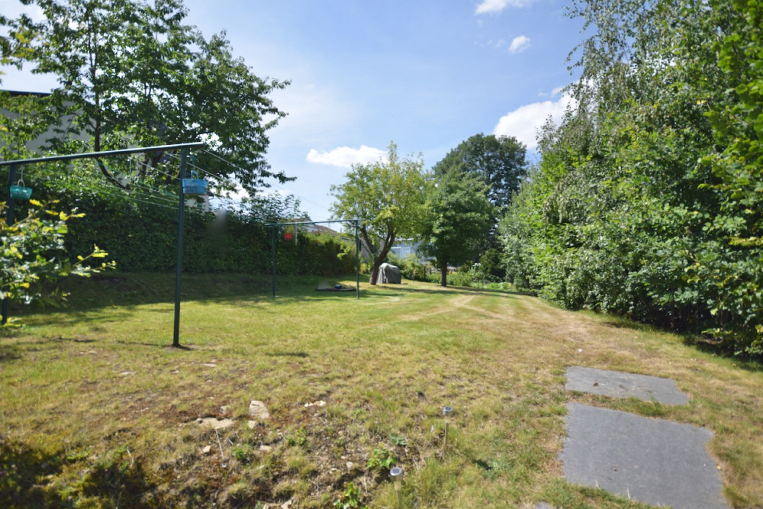 3-Zimmer • Runderker • Bad mit Fenster und Wanne • Laminat • Stadtvilla • Stellplatz