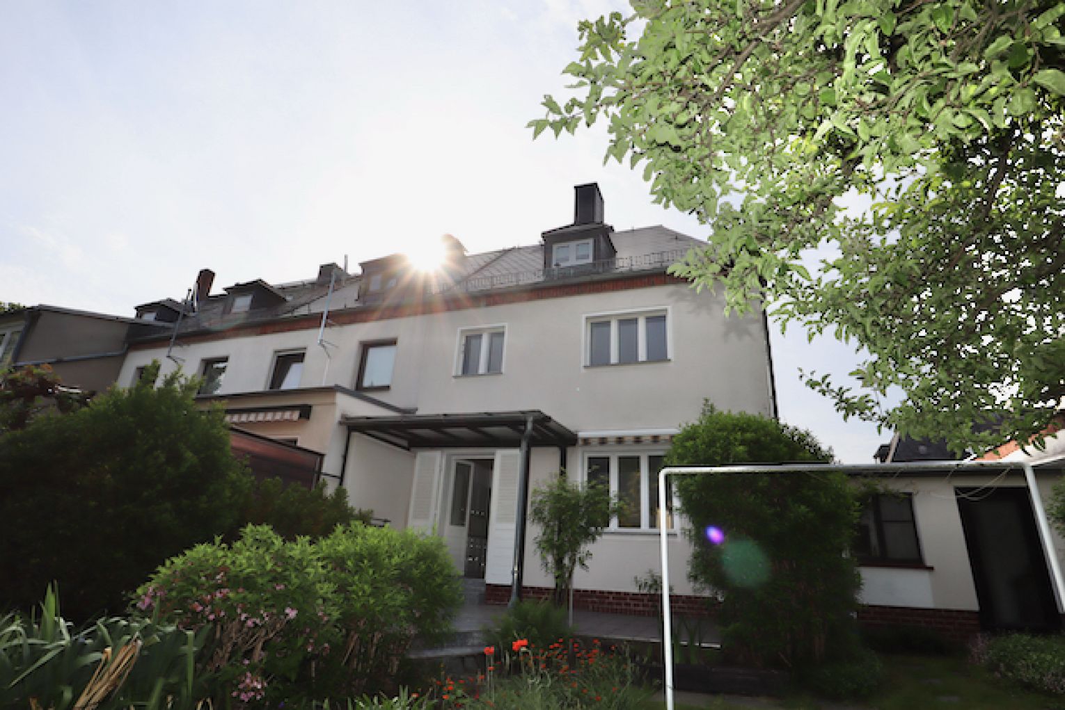 Bernsdorf • Garten • Terrasse • in Chemnitz • Haus • zur Miete • Garage • schnell sein und anrufen !