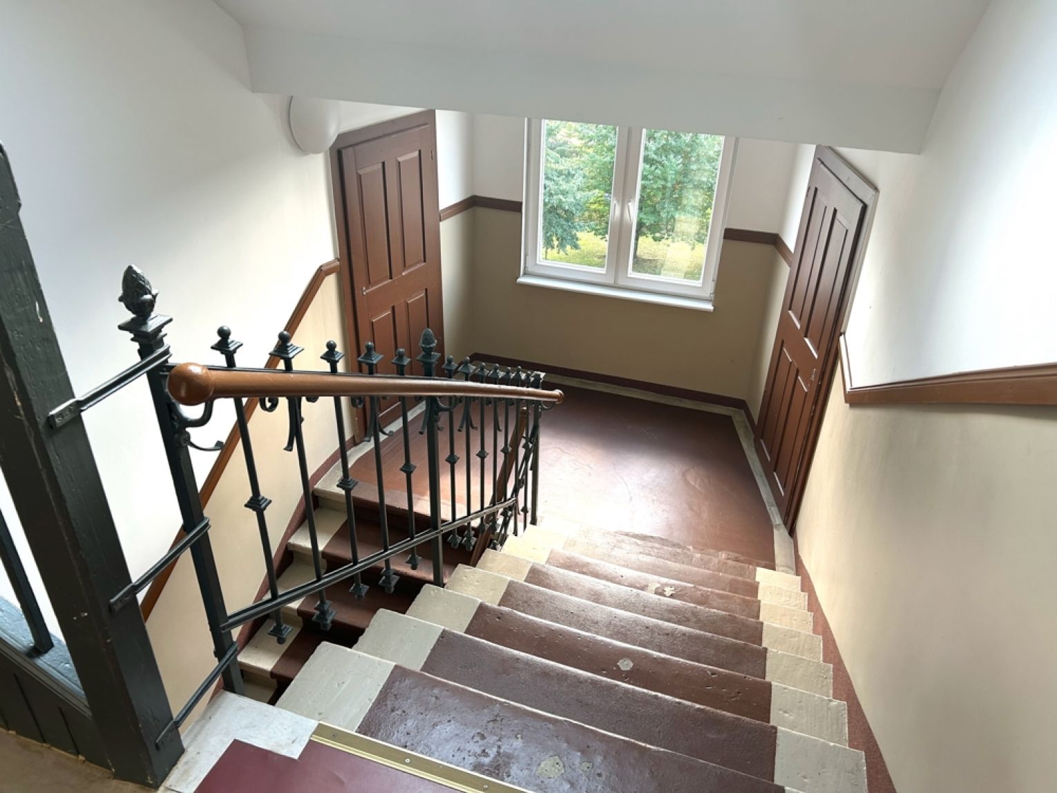 Lutherviertel • 4-Raum Wohnung • Tageslichtbad mit Wanne • toller Ausblick • zur Miete • WG-geeignet