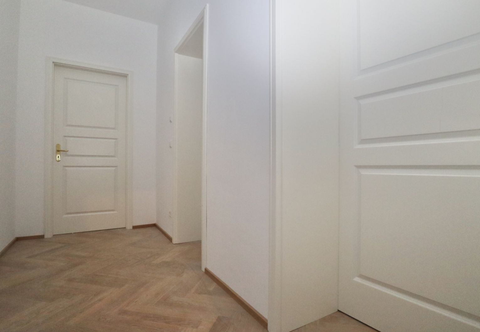 6-Raum Wohnung • Erdgeschoss • groß • Sonnenberg • Erstbezug • Chemnitz • Fußbodenheizung • ruf an !