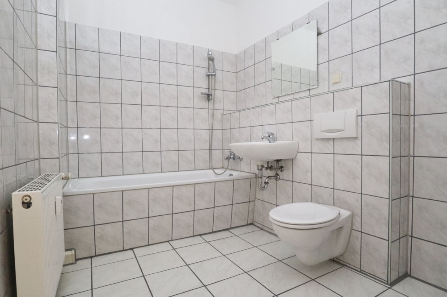 1-Raum • Stellplatz • ruhige Lage • Küche • 2 Monate Kaltmietfrei • schnell anrufen