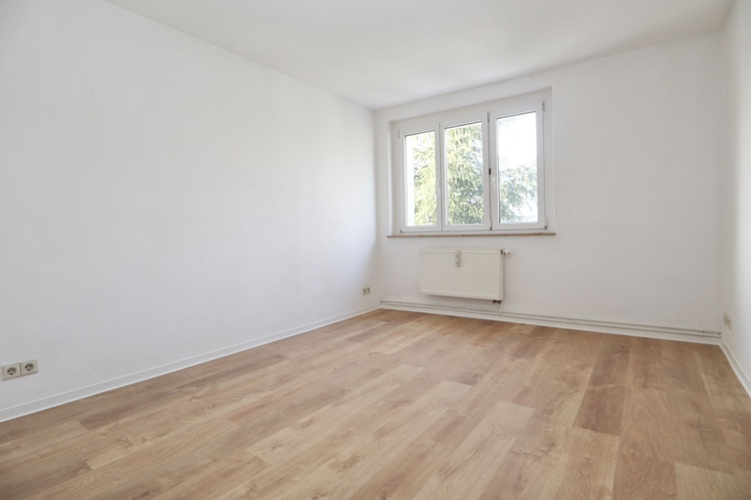 2-Raum Wohnung • Einbauküche • in Chemnitz • Borna-Heinersdorf • Tageslichtbad • jetzt mieten!