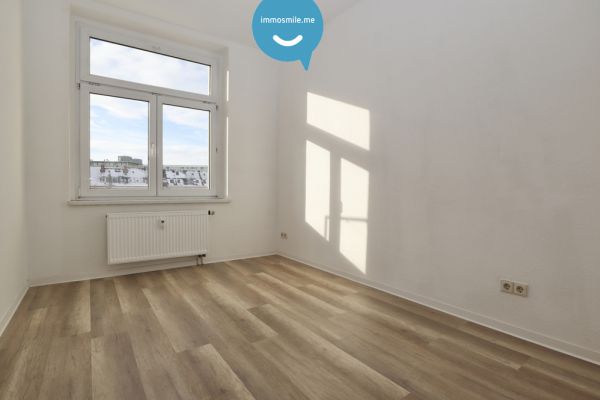 Balkon • UNInah • 3-Raum Wohnung • Bernsdorf • in Chemnitz • NEUER Boden • jetzt Besichtigen