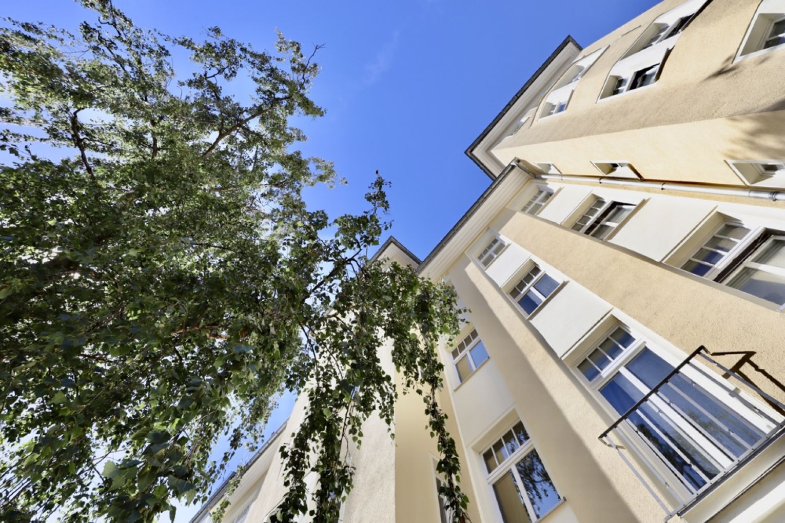 Anlageobjekt • Eigentumswohnung • 2 Zimmer • Kaßberg • vermietet • mit Parkett • jetzt investieren!