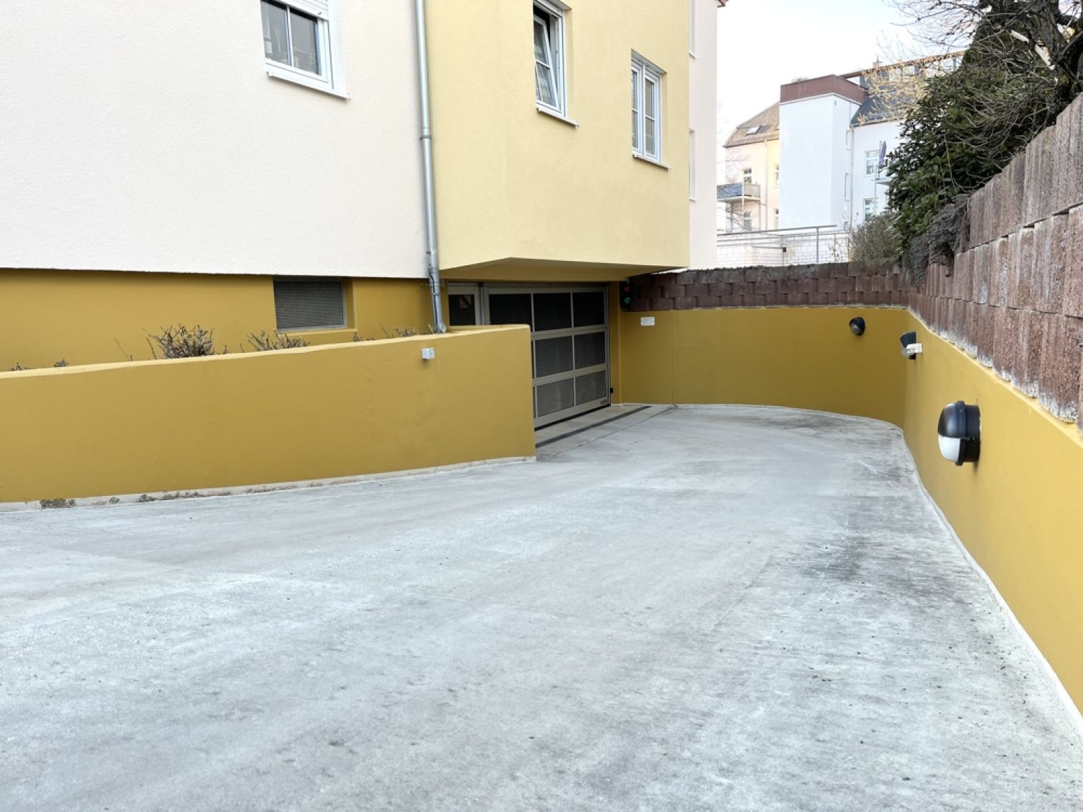 3 Zimmer • Eigentumswohnung • Altchemnitz • Balkon • Tiefgaragenstellplatz • schöne Lage • vermietet