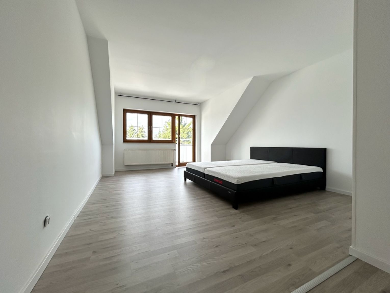 1,5-Raum Wohnung in Chemnitz • Balkon • Tageslichtbad • Einbauküche  • Ebersdorf • jetzt mieten