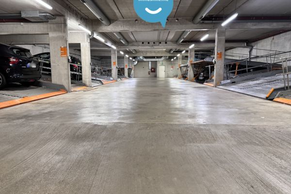 Tiefgarage • trockenes Auto • eigener Stellplatz • jetzt mieten • Altendorf