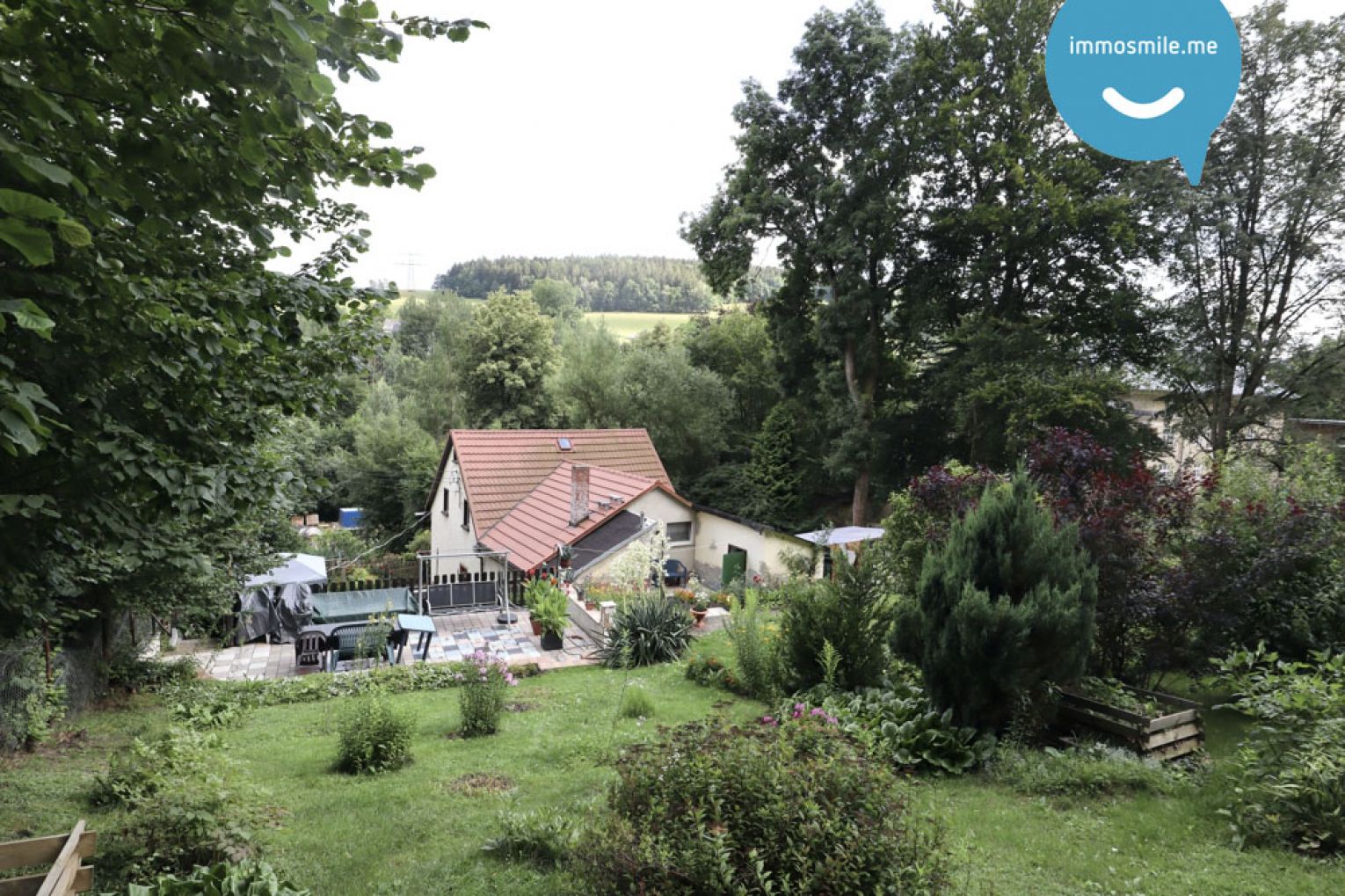 Einfamilienhaus am Wald • Burkhardtsdorf • Garten • Terrasse • Brunnen