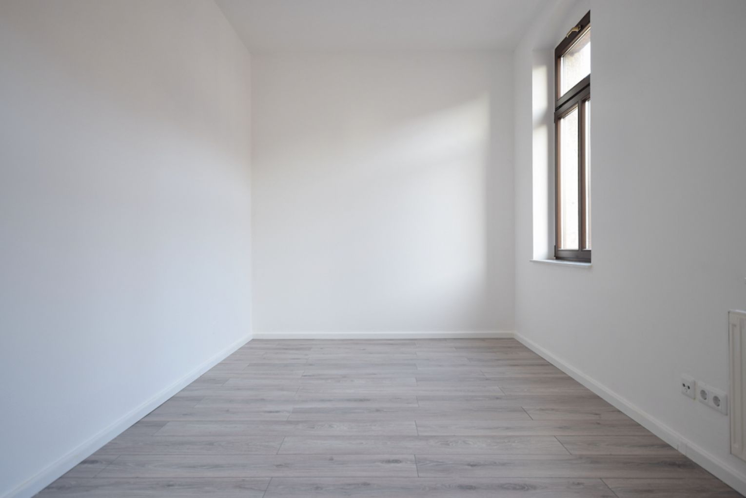 3 Zimmer mit Balkon • Bad mit Wanne • Laminat • Schlosschemnitz • Hausgarten • jetzt Termin machen!