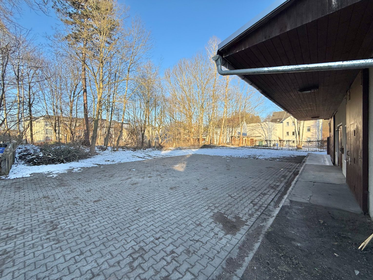 Oberlungwitz • Werkstatt • Lager • Halle • zur Miete • schnell sein und besichtigen!