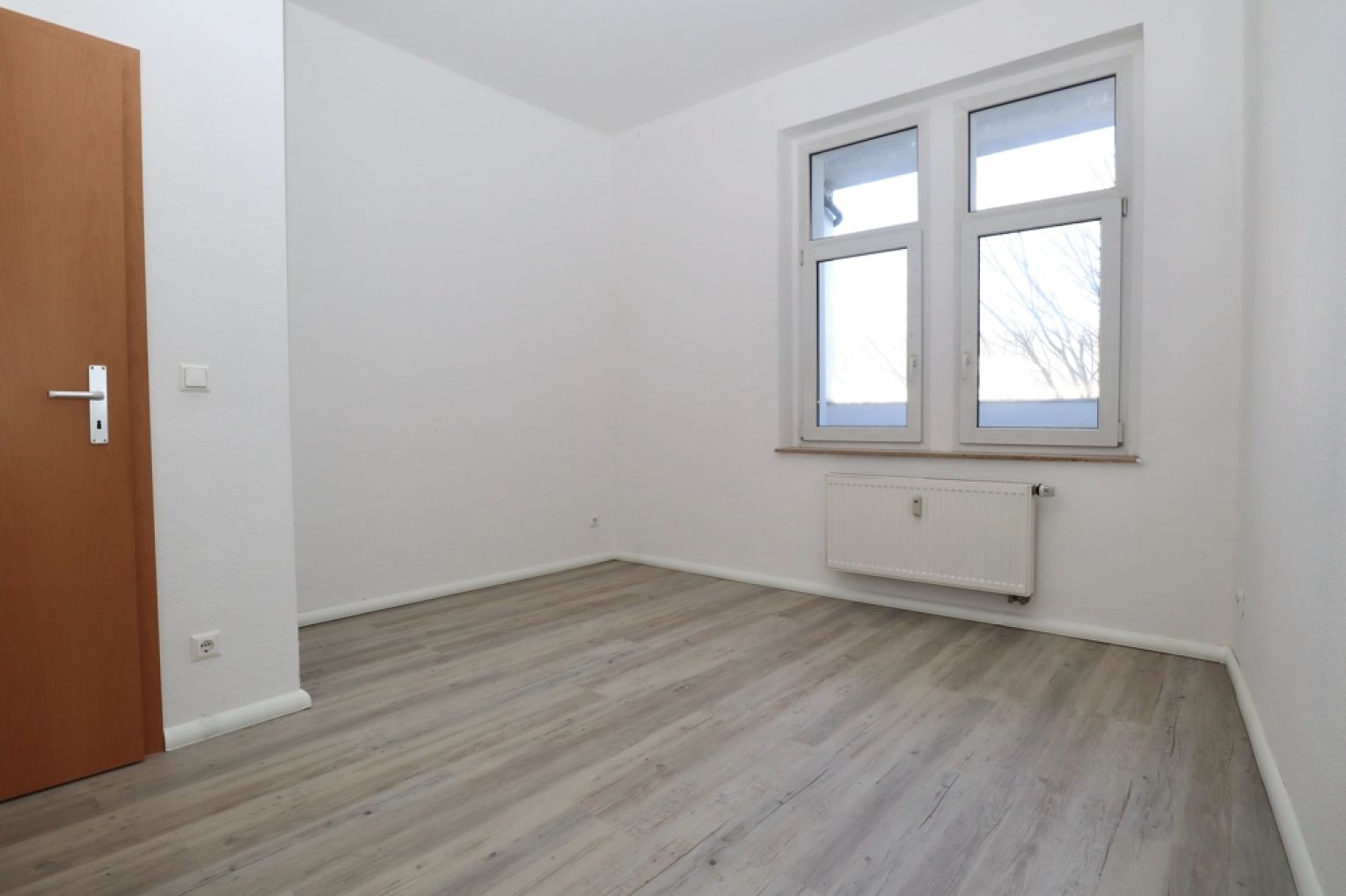 Kaßberg • jetzt schnell sein • 2-Zimmer • mit Balkon • Einbauküche • Wanne&Dusche