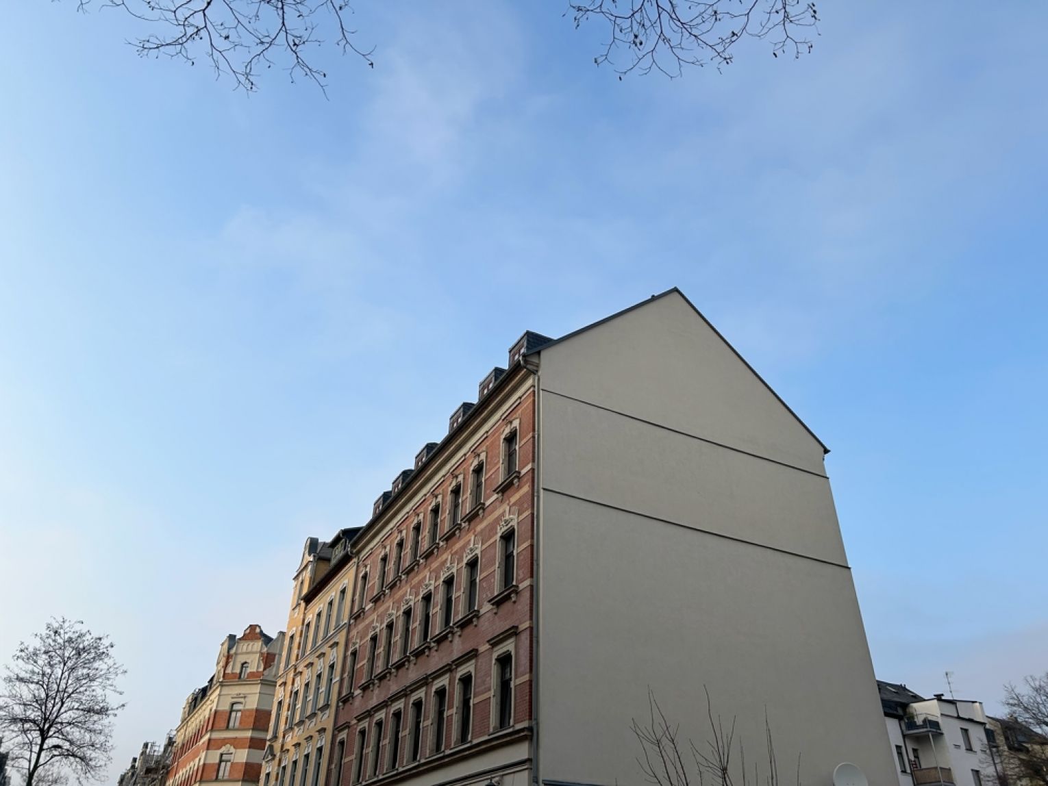 Mietwohnung • 1 Raumwohnung • Einbauküche • offenes Wohnzimmer • Schloßchemnitz • im Dachgeschoss