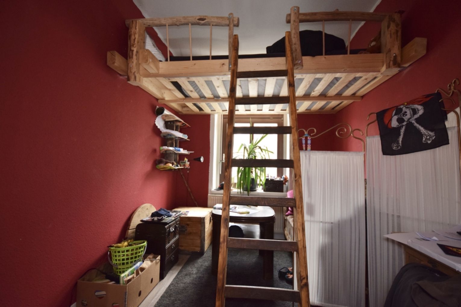 Laminat • 3-Raum • Aufzug • Bad mit Wanne • Schloß-Chemnitz • zentrumsnah • neuer Balkon!