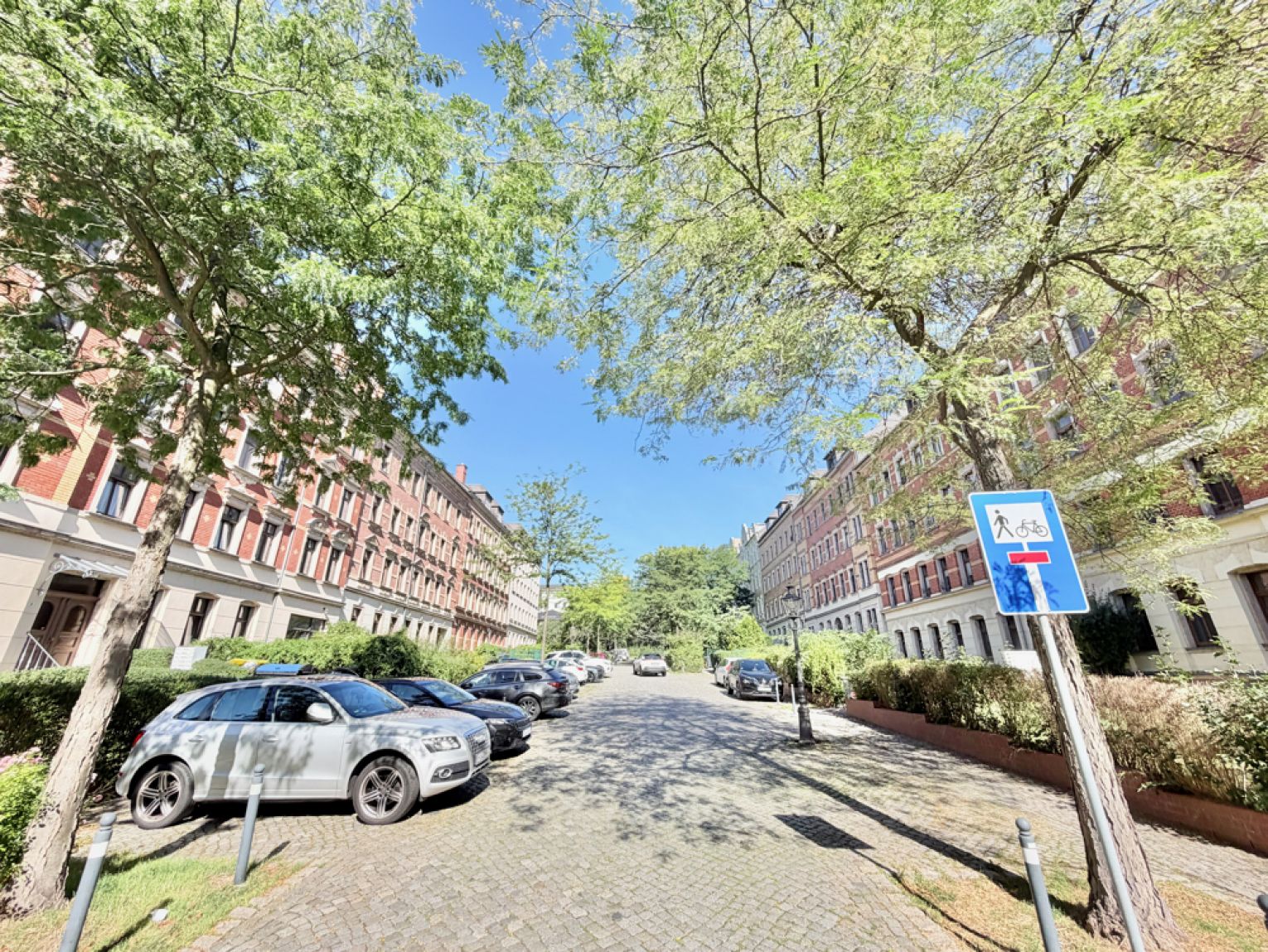 2-Raum Wohnung • Balkon • Schloßchemnitz • zur Miete • Tiefgarage • Wanne&Dusche • jetzt anrufen