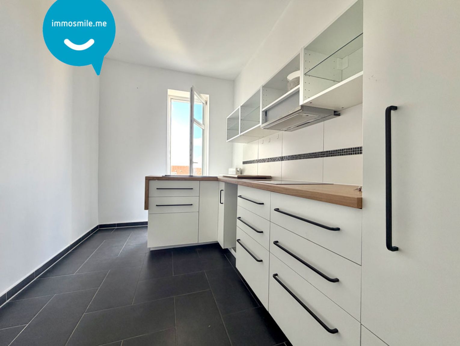 2 Zimmer • mit Einbauküche • in Chemnitz • Lutherviertel • zur Miete • Dielenboden • ab sofort frei