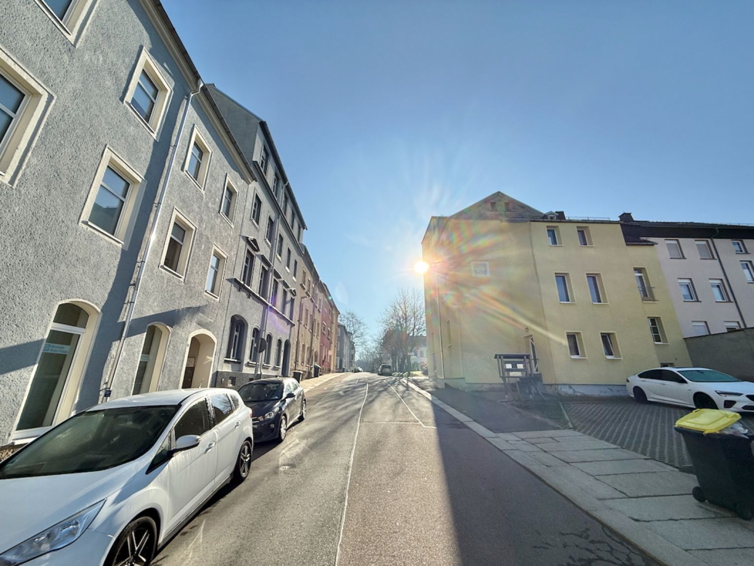 2 Zimmer • mit Einbauküche • neues Bad • in Limbach-Oberfrohna • zur Miete • jetzt anschauen!