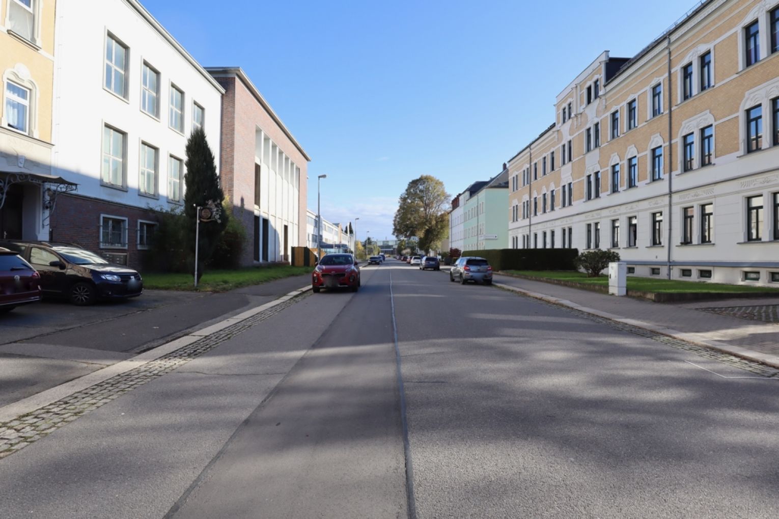 modern wohnen • Altchemnitz • 2-Raum Wohnung • Balkon  • Solartechnik • Fußbodenheizung • Stellplatz