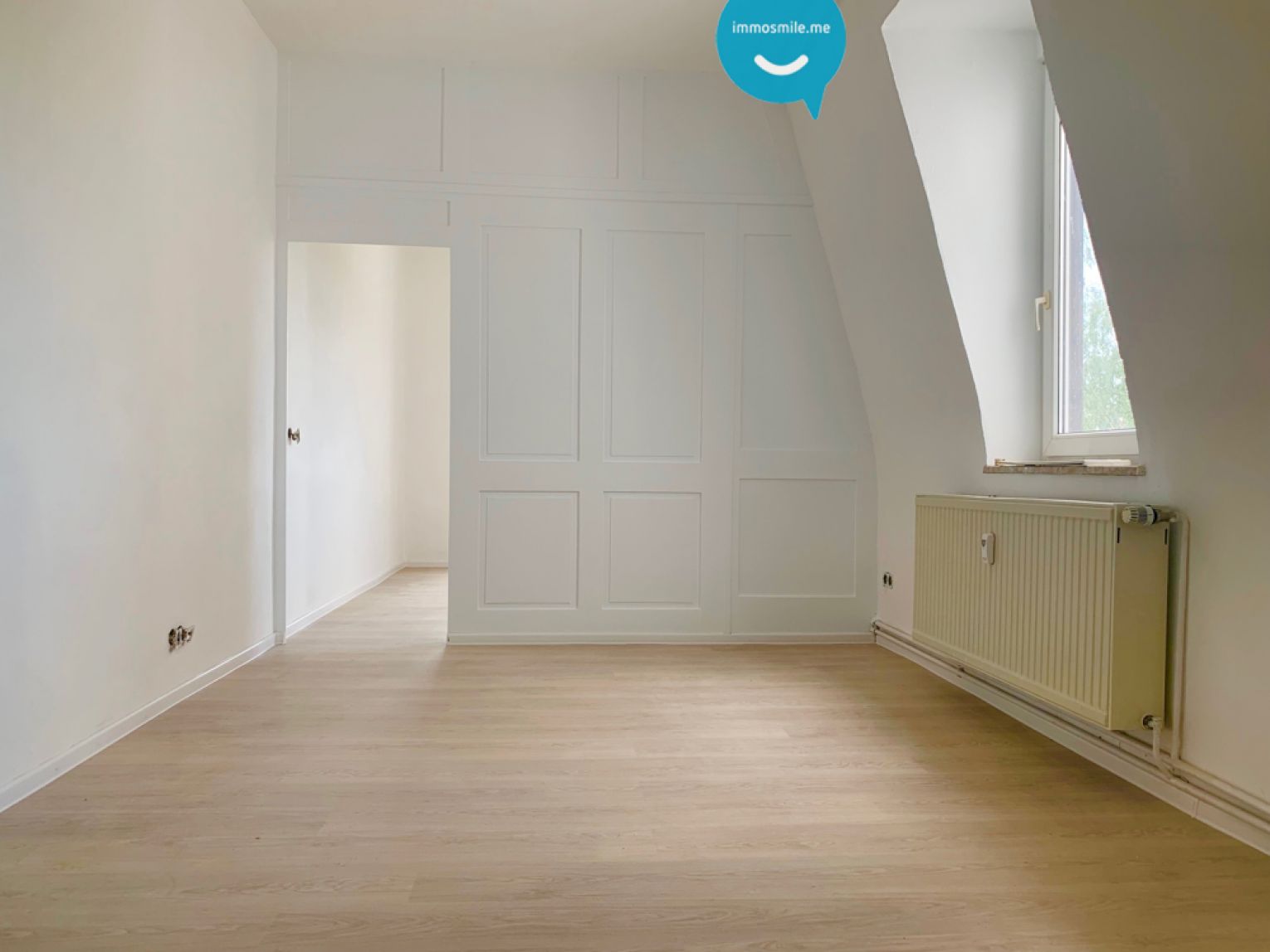 Tageslichtbad • 130 qm • modernes Laminat • 4-5 Zimmer • in Meerane • Mieten !?