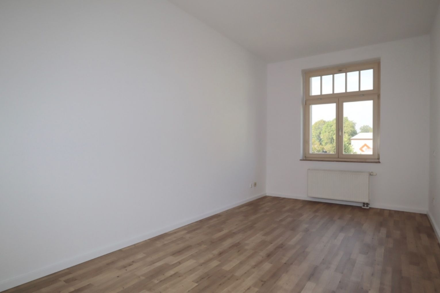 Kaßberg • 2 Raum • Balkon • mit Wanne und Dusche • Aufzug • gleich anrufen