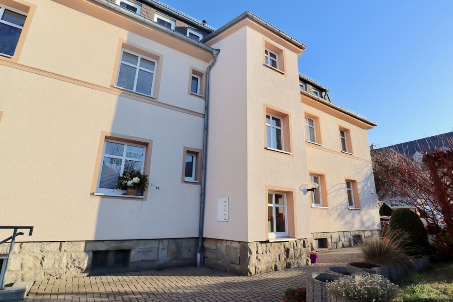 saniert • Einbauküche • 2-Raum Wohnung • Chemnitz • Tageslichtbad • Borna-Heinersdorf • ruf an!