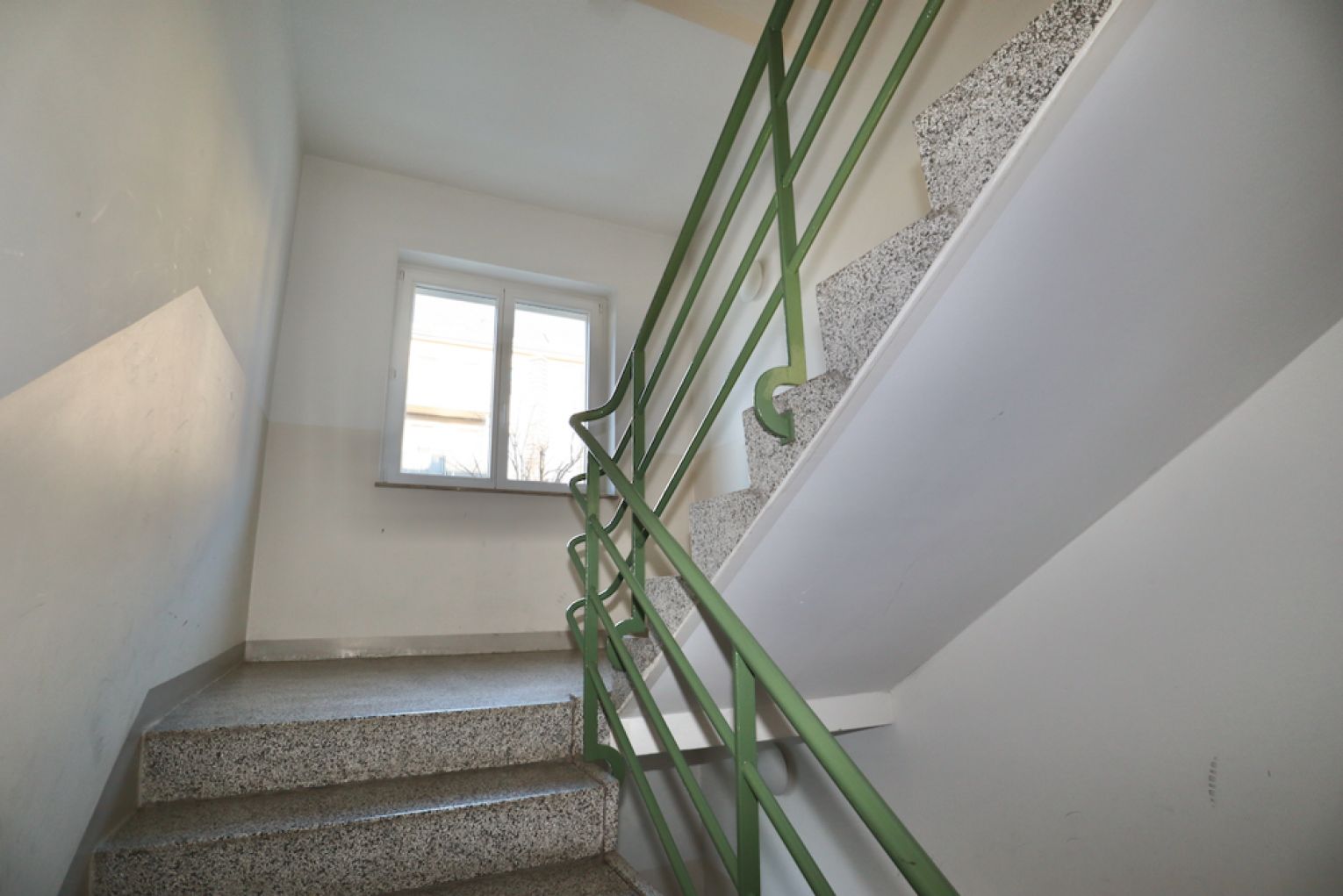 3-Raum Wohnung • Uni Nähe • Balkon • zentrale Lage • in Chemnitz • Bernsdorf • jetzt anrufen 