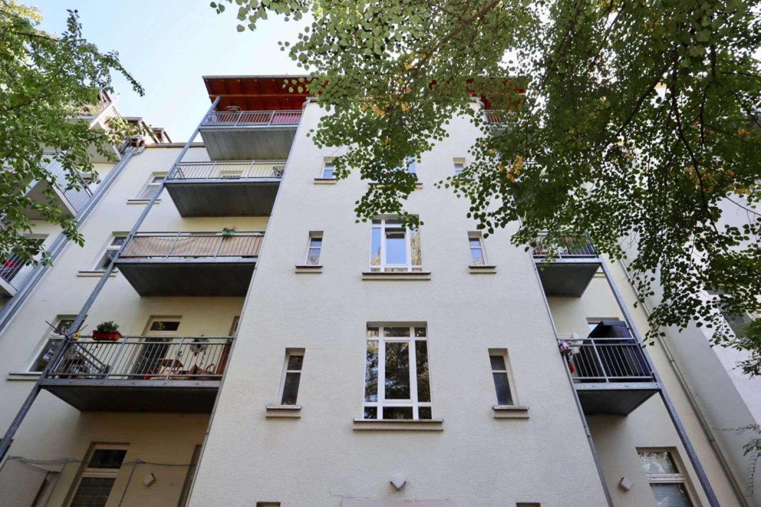 Kaßberg • 2 Raum Wohnung • Dusche • gemütlicher Grundriss • Einbauküche • jetzt anrufen