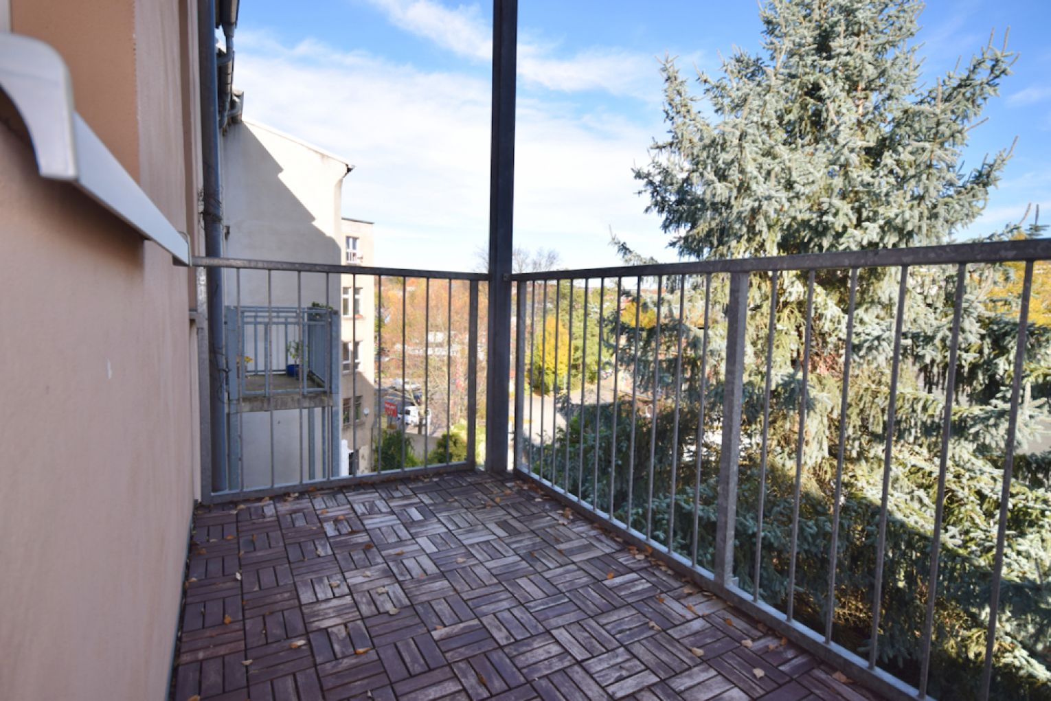 TOP! • Kaßberg • Balkon • 3 Zimmer • Laminat • innenliegendes Bad mit Wanne • Hausgarten •  Mieten!?