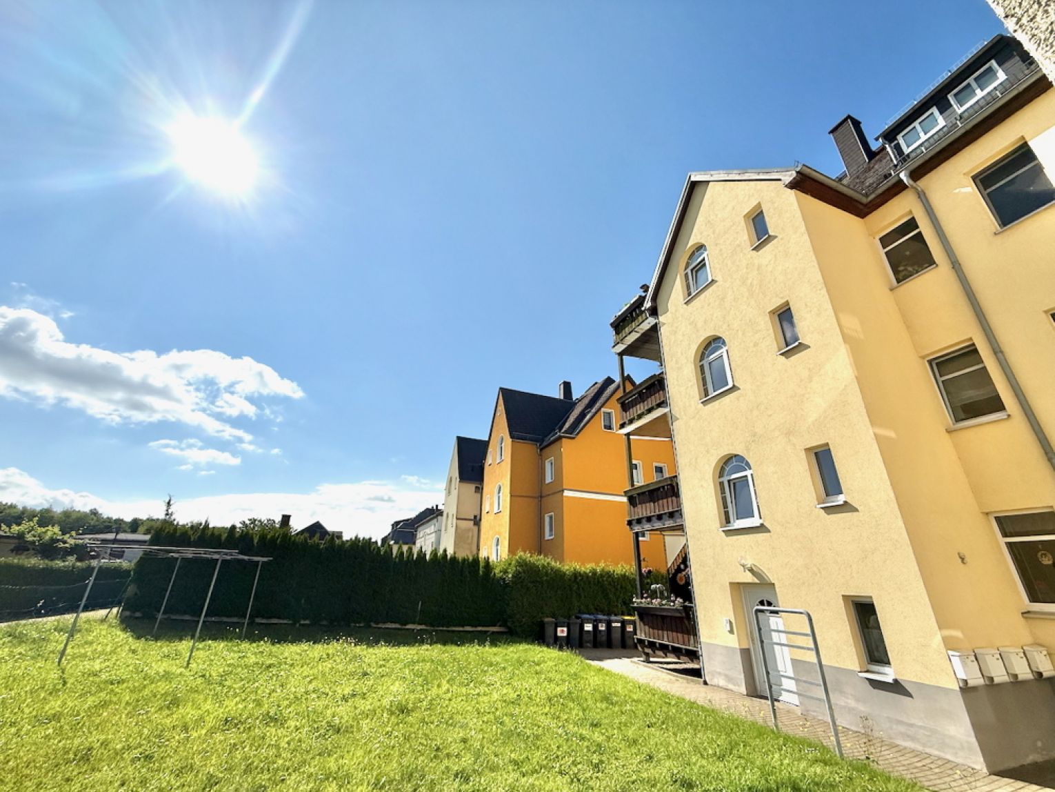 4 Zimmer • in Hartmannsdorf • mit Balkon • ideale Familiengröße • zur Miete • jetzt anrufen!