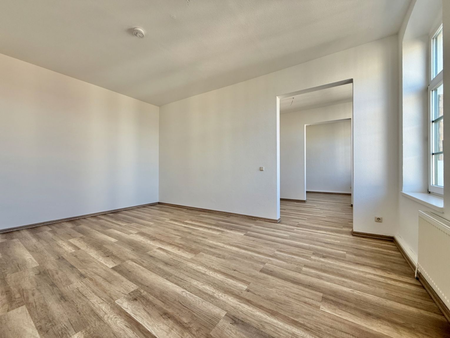 Einbauküche • Schloßchemnitz • 1-2-Zimmer • individuell • Bad mit Wanne • ab sofort frei!