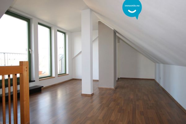 2-Raum Mietwohnung • Maisonette • Dachterrasse • Kaßberg • Balken • Aufzug • Laminat • hell & sonnig