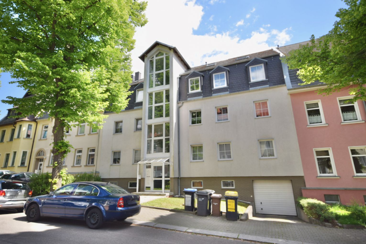 1-Raum Apartment • Einbauküche • Sonnenbalkon • Nähe Polizeischule Chemnitz • Stellplatz • Mieten