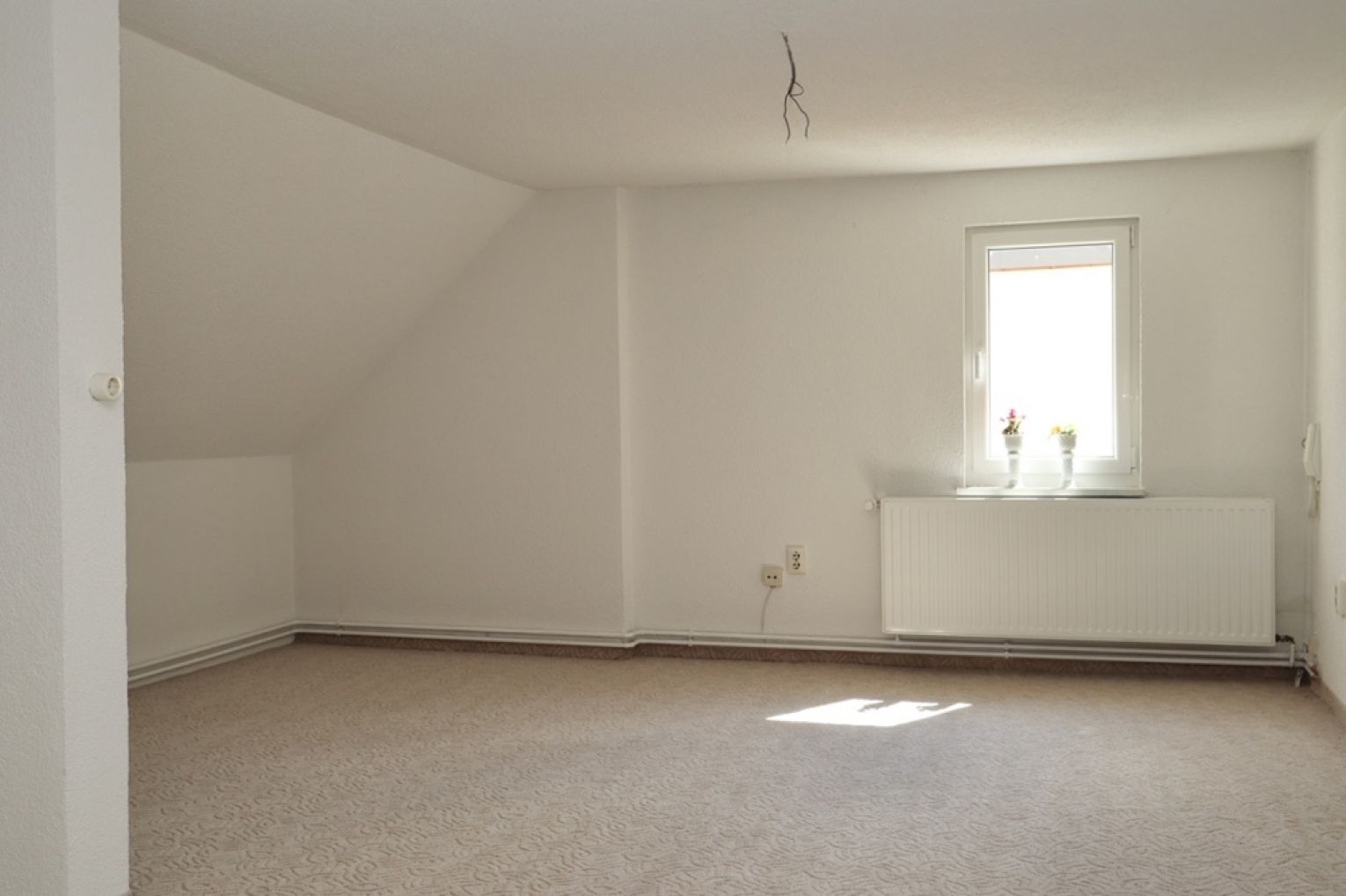 Einfamilienhaus • Stollberg  • Einliegerwohnung/ Büro möglich • Garten • Garage • Stellplatz